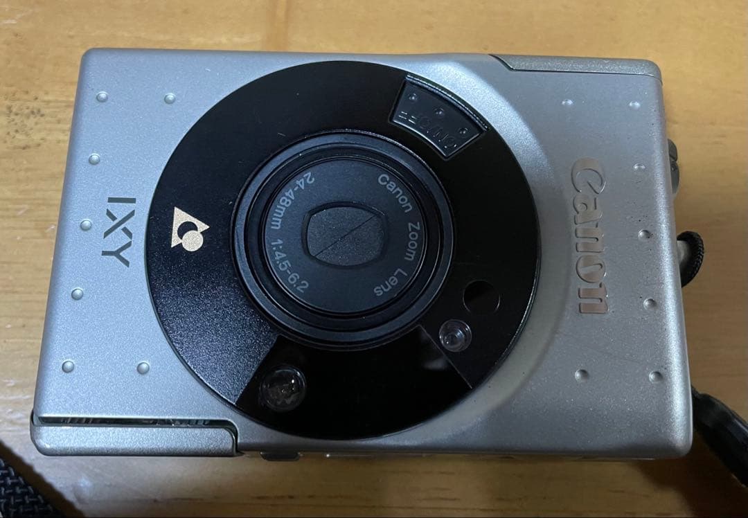 【名機】Canon IXY 初代 APSフィルムカメラ ステンレスボディ レトロ APSフィルムカメラからスタートしたキヤノンIXYデザインの魅力とは