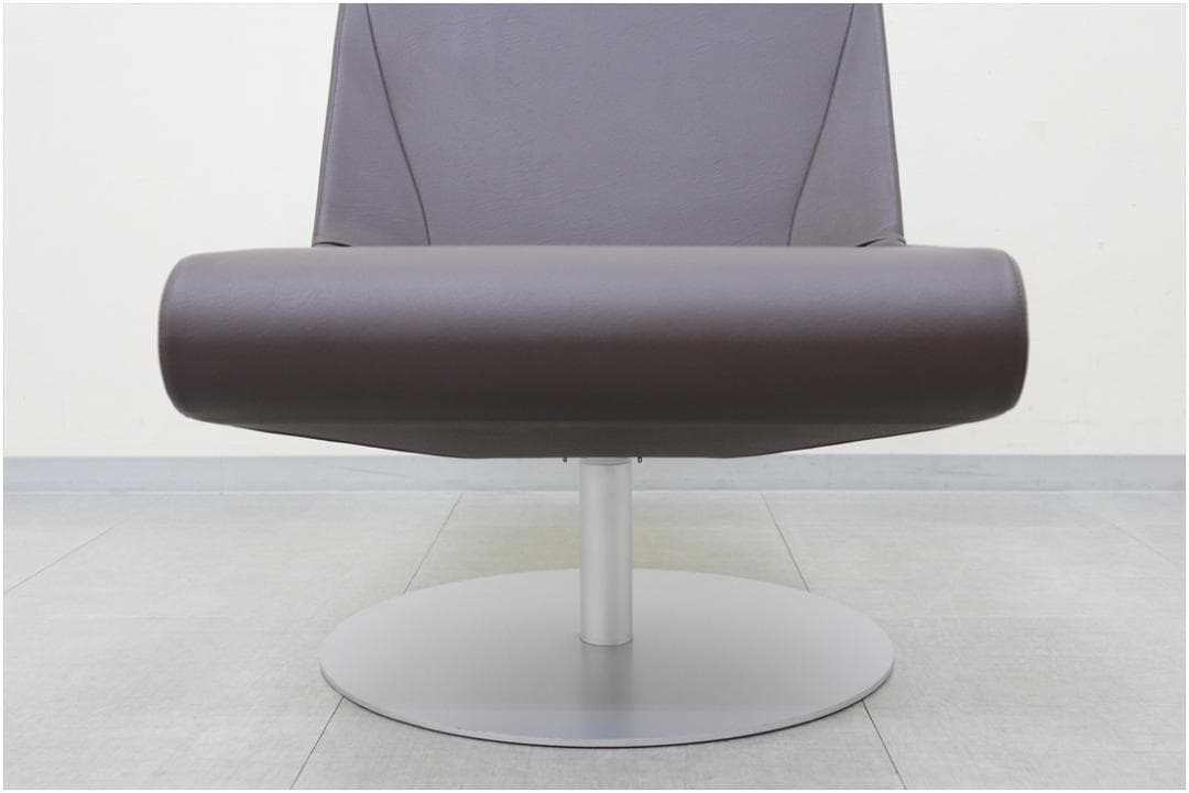 展示品 カッシーナ ブーメラン プリュス ラウンジ スウィベル チェア