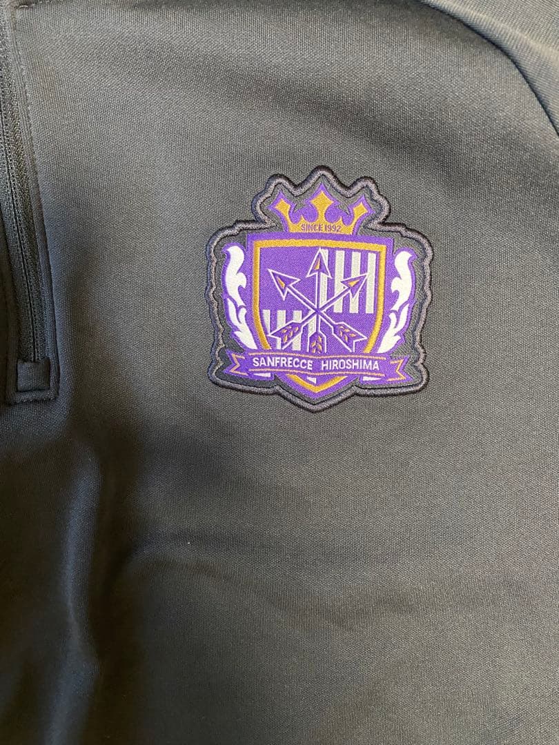 サンフレッチェ広島 レアMサイズ ハーフジップジャージ