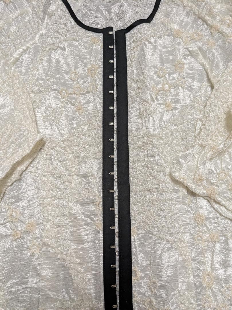 MURRAL 　\"Inflate\" petal top　ホワイト