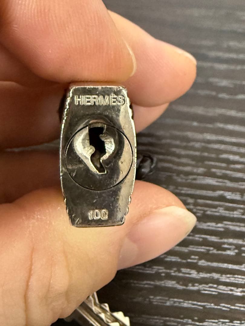 南京錠と鍵2本セット エルメス - メルカリ