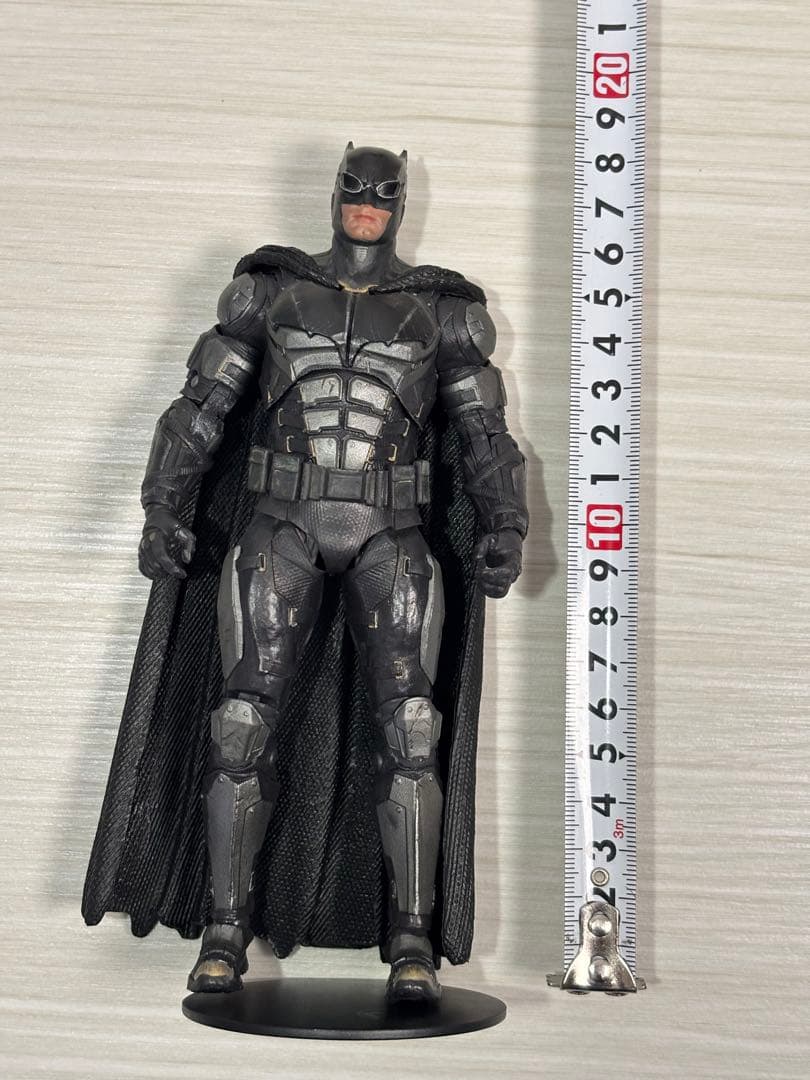カスタム塗装品 マルチバース タクティカルバットマン フィギュア figure