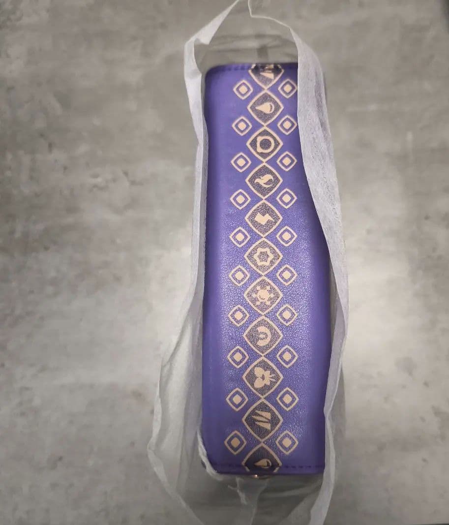 【新品】イーブイ　クロスボディバッグ　自然史博物館　ポケモン