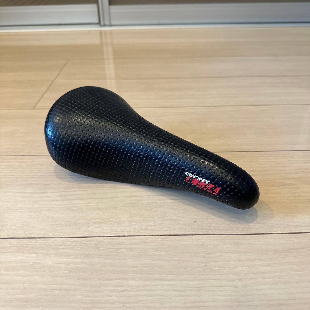 odyssey オデッセイ　コブラ　サドル ブルックリンマシンワークス odyssey オデッセイ コブラ サドル ブルックリンマシンワークス - メルカリ