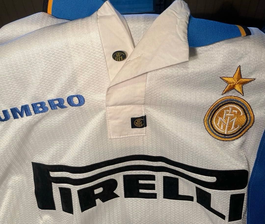 インテル RONALDO 背番号10 ユニフォームシャツ UMBRO - メルカリ