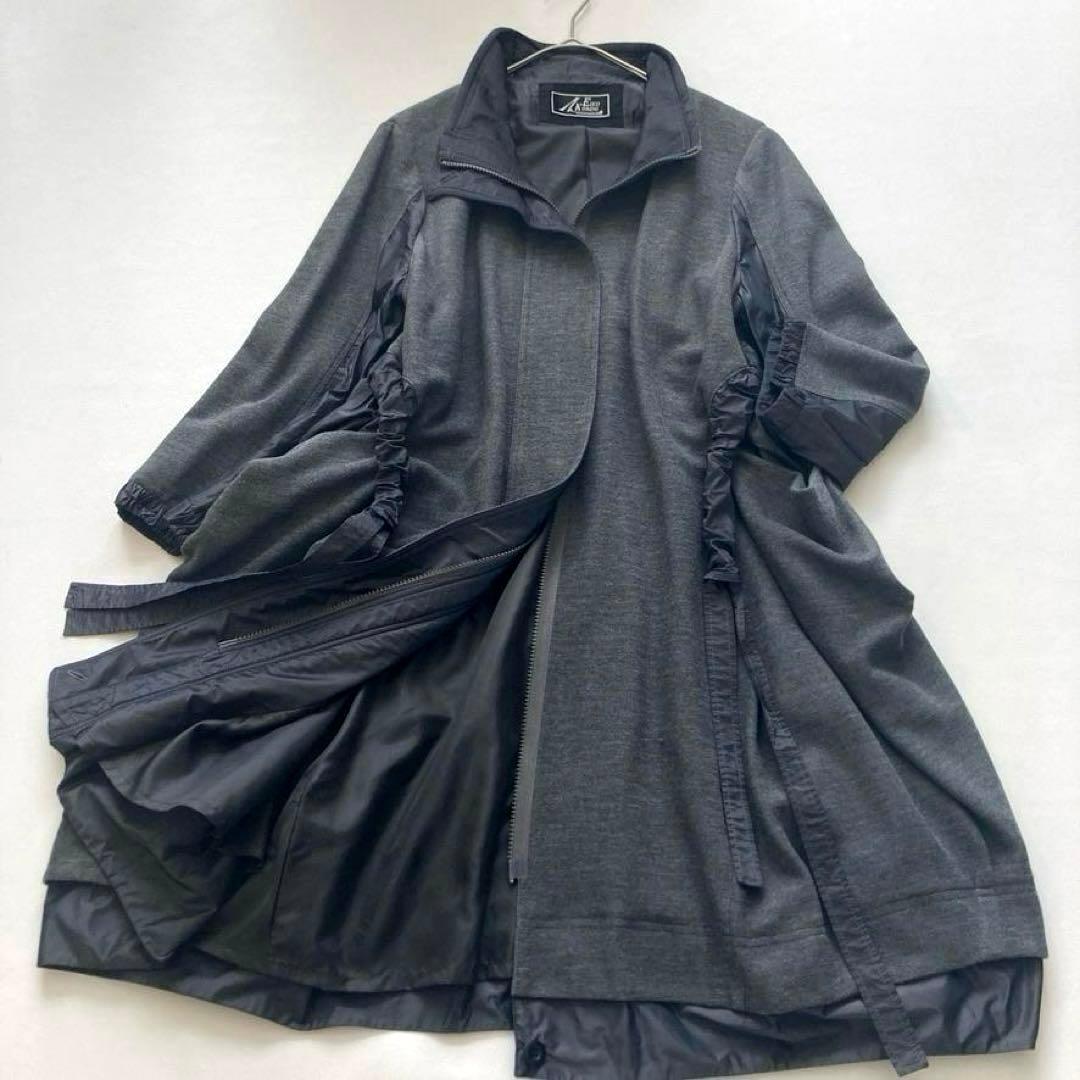 サ*カ様 【美品】エイココンドウ　ギャザー切替 Aラインロングコート グレー 大 CYAN TOKYO｜エアリー バック ウーリー コート 504382-mn - Piu di