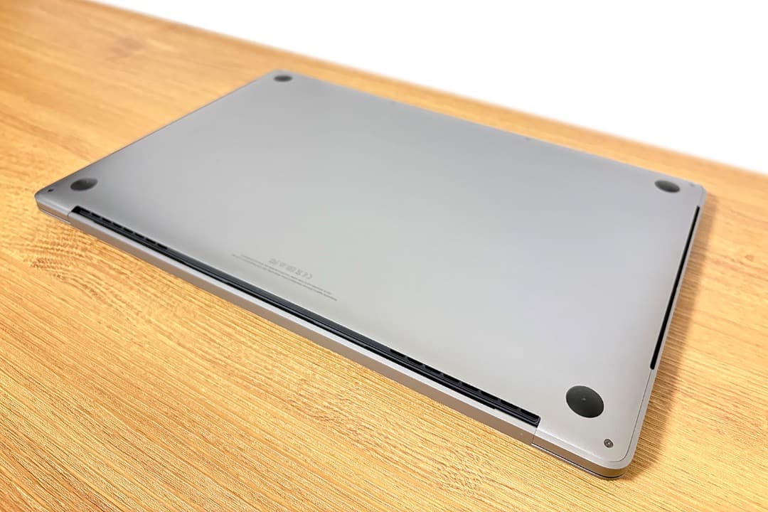 MacBook Pro 2018 15インチ i9 2.9GHz 16GBメモリ