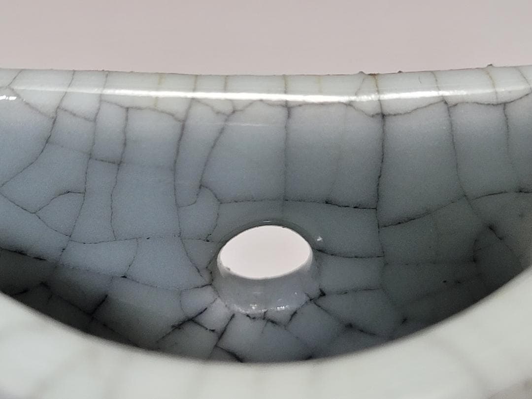 白磁 貫入 三足香炉型 掛花入 明清時代 幅約8.7cm - メルカリ