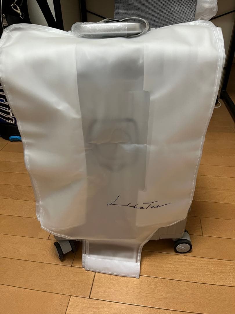 007様専用 新品未使用 リベティ 多機能スーツケース マットシルバー S