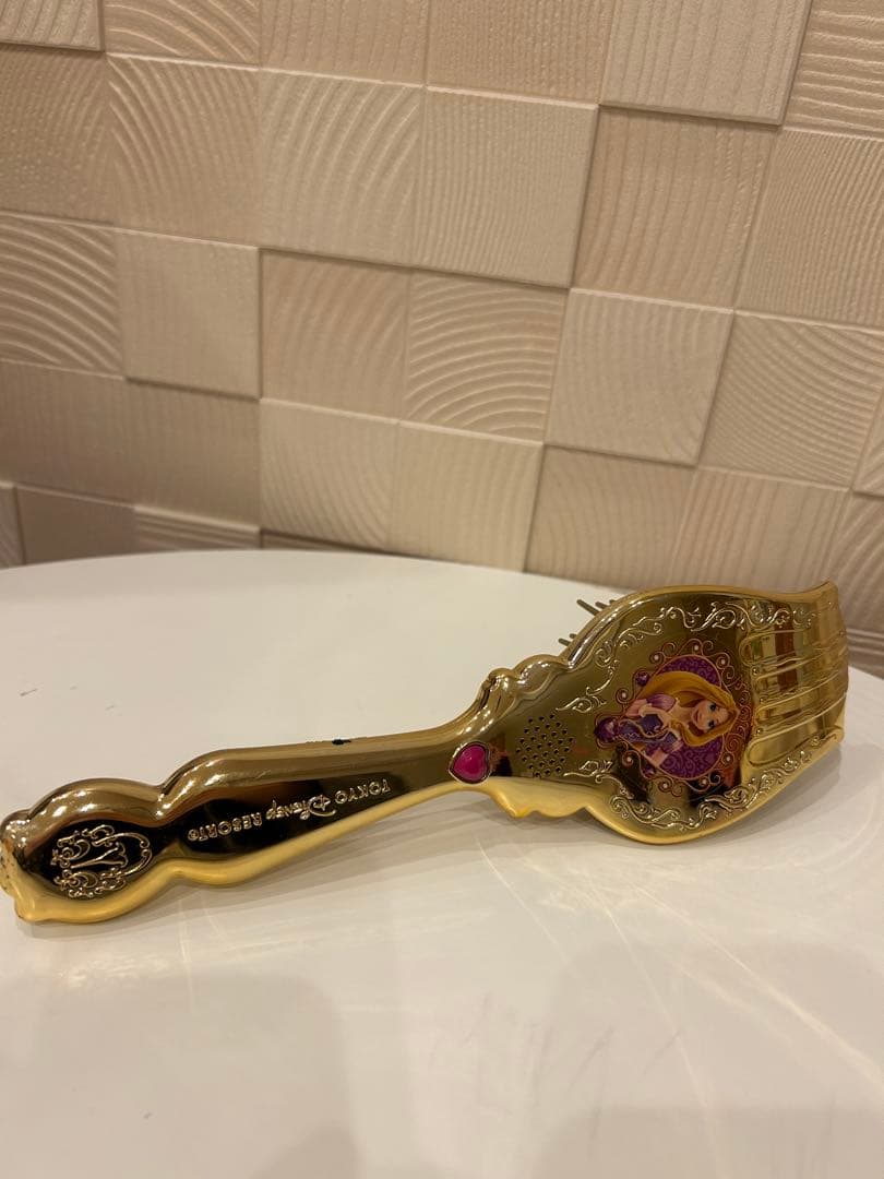 ディズニーストア アニメータードール ラプンツェルベビー＋ラプンツェルヘアブラシ