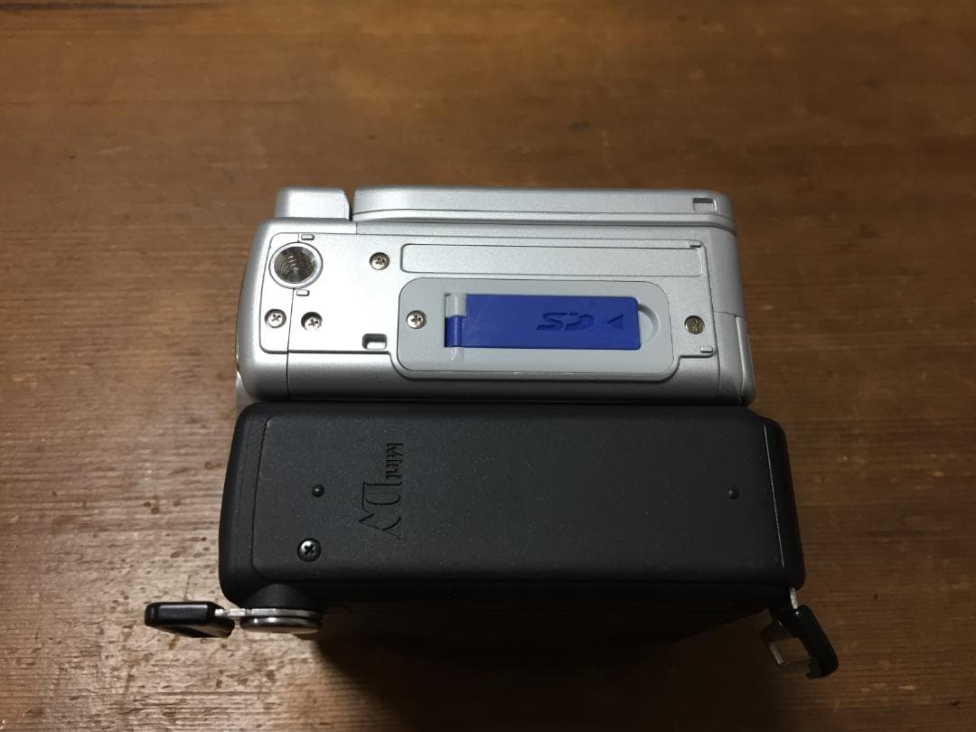 美品 撮影再生ダビングOK　SHARP　VL-Z5　付属品あり　液晶綺麗