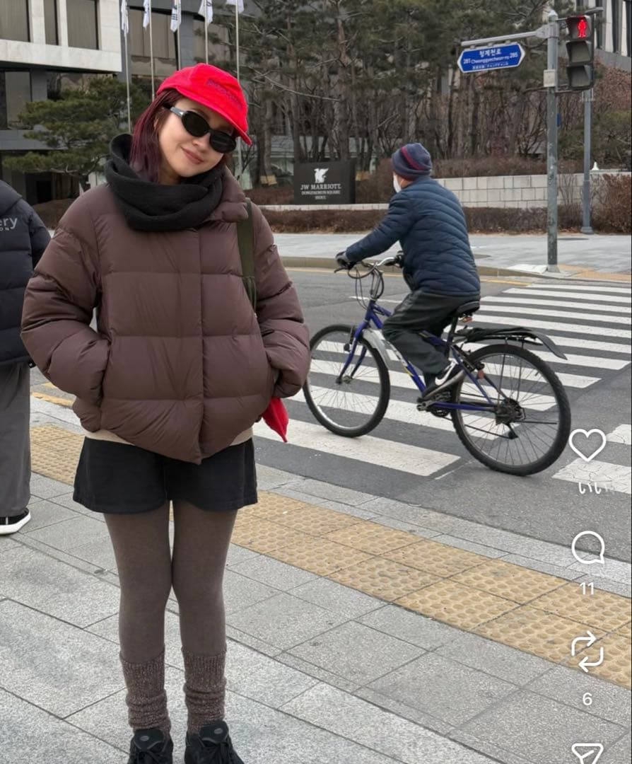 《新品未着用》UNIQLO ユニクロ パウダーソフトダウンジャケット ブラウン