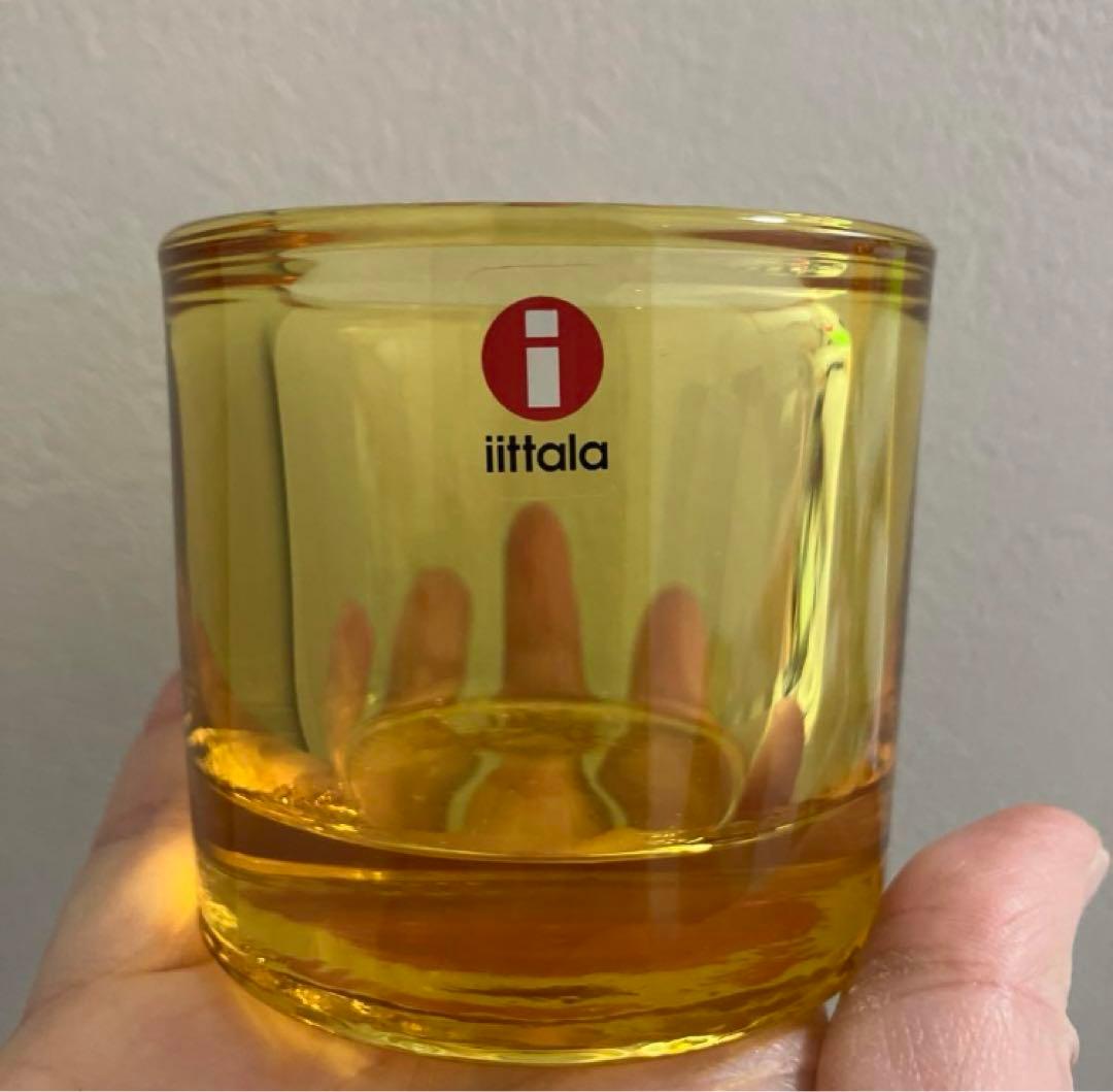 イッタラキビライトグリーンイエロークランベリーキャンドルホルダー