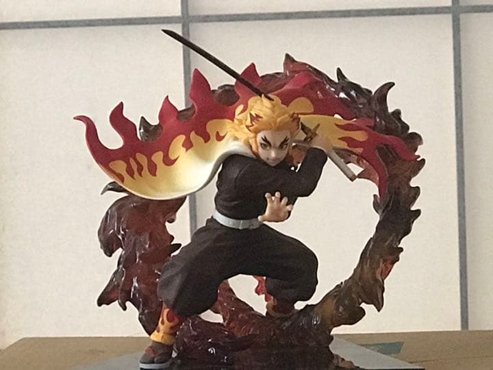 一番くじ 鬼滅の刃 黎明に刃を持てB賞 煉獄杏寿郎フィギュア 一番くじ 鬼滅の刃 ～黎明に刃を持て～