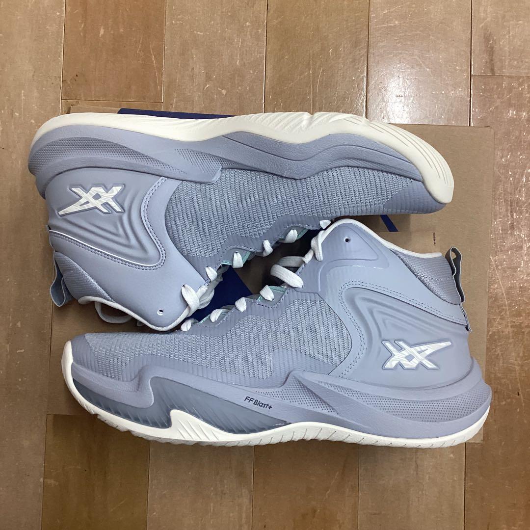 シューズ(男性用) NOVA SURGE 3 200 26.0cm