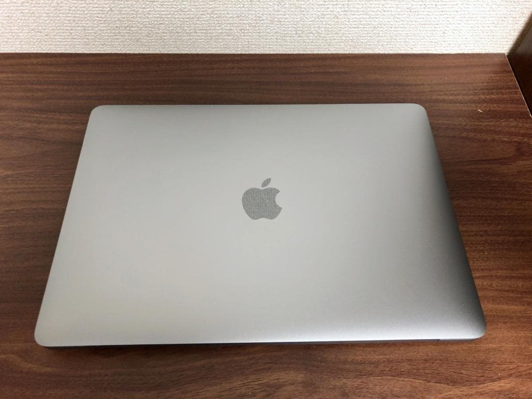 MacBook Air M1 スペースグレイ 13.3インチMacBook Air [整備済製品] 8コアCPUと8コアGPUを搭載した