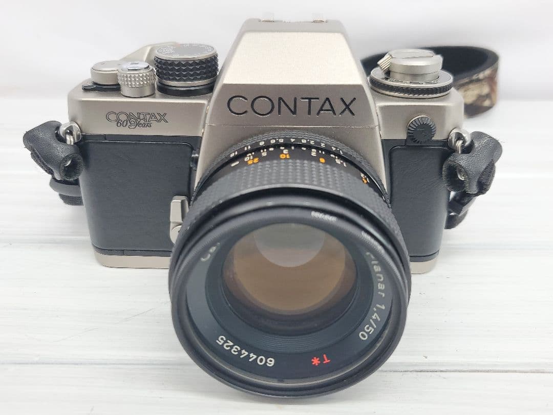 動作品　コンタックス S2 60周年記念 ＋ Planar 一眼レフカメラ 中古)CONTAX (コンタックス) S2 (60周年ロゴ有)（商品ID