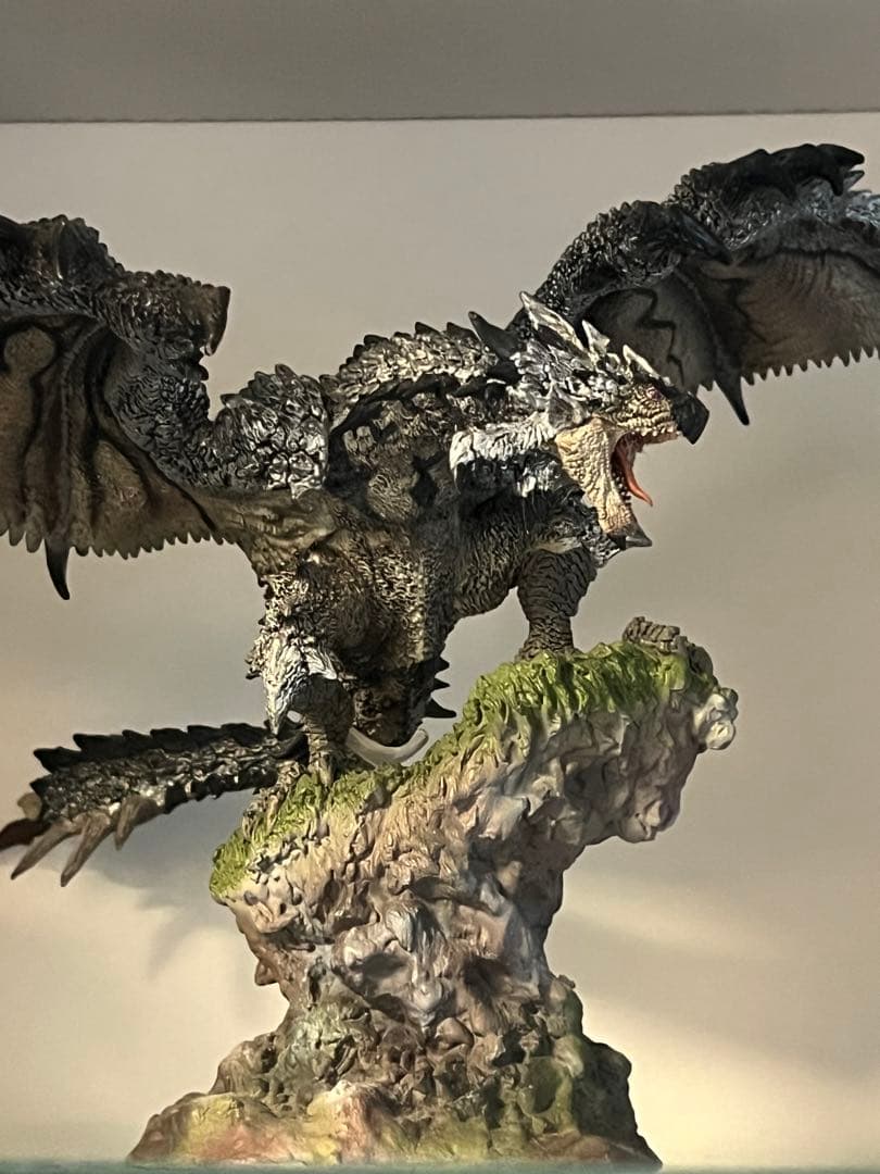 クリエイターズモデル リオレウス希少種 - メルカリ