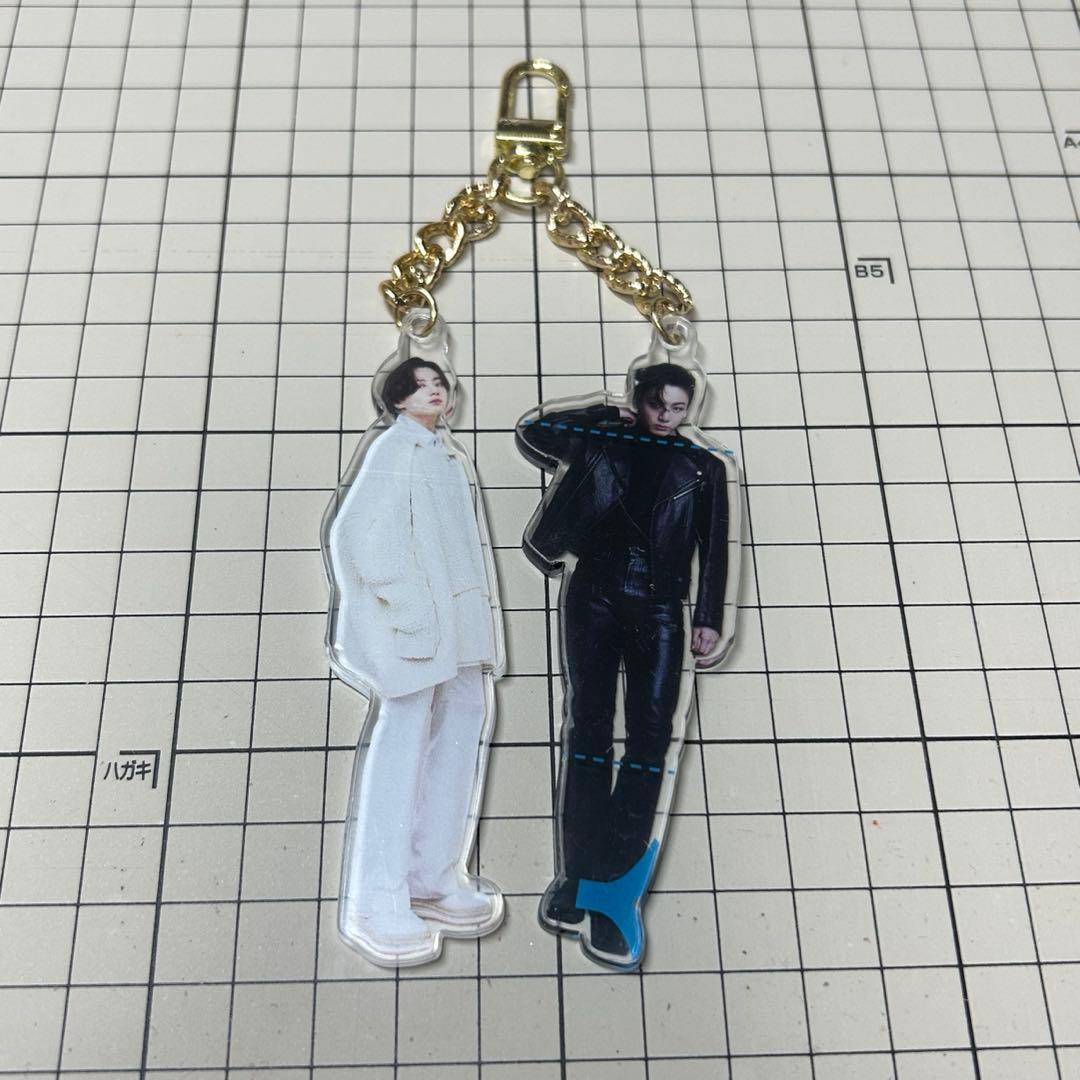 BTS ジョングク DICON アクリルキーホルダー - メルカリ