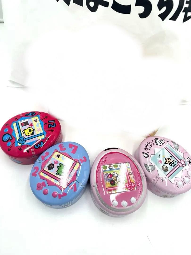 新品未開封　たまごっち缶　チャーム　コンプリートセット
