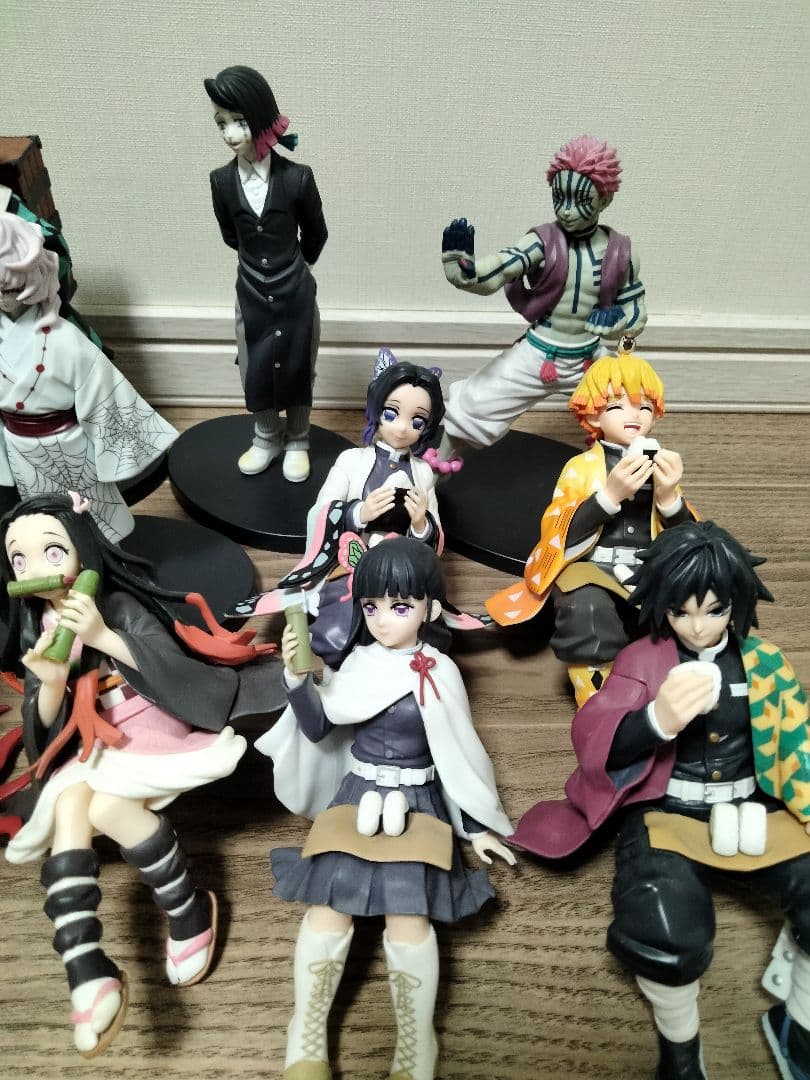 鬼滅の刃 フィギュア まとめ売り - メルカリ