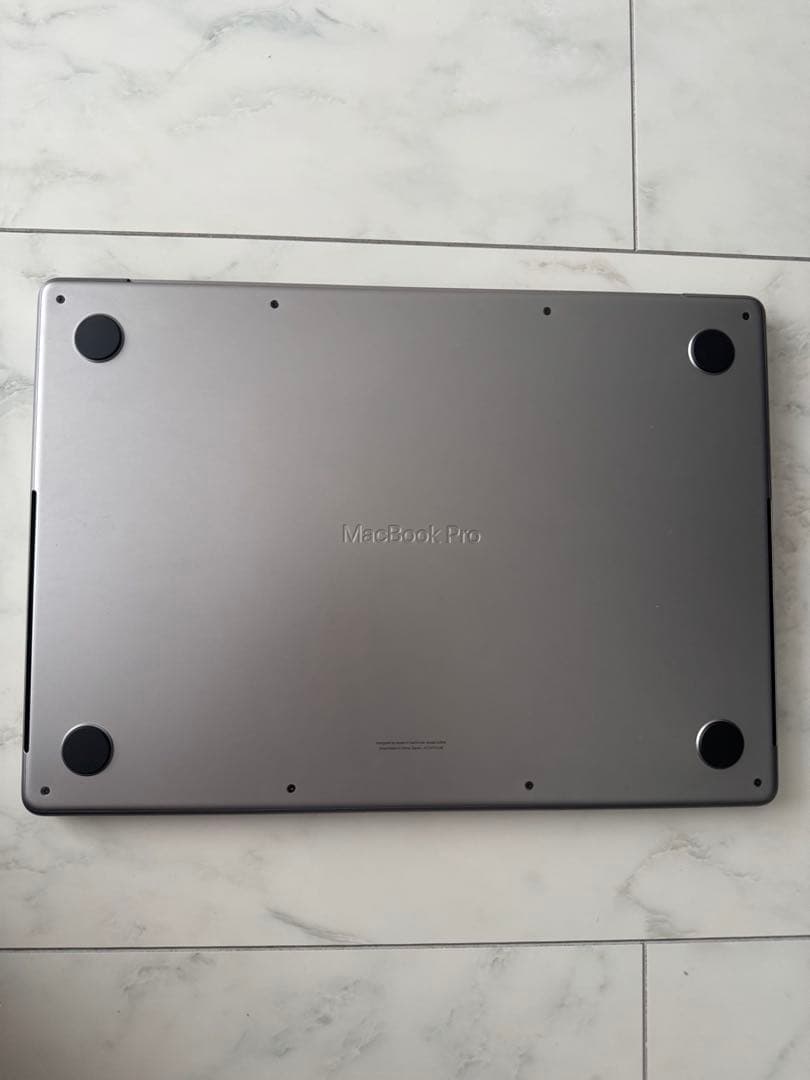 Apple MacBook Pro m3チップ 14.2inch スペースグレー