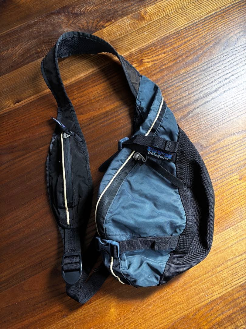 90s USA製 パタゴニア アトム スリングバッグ ボディバッグ 初期モデル
