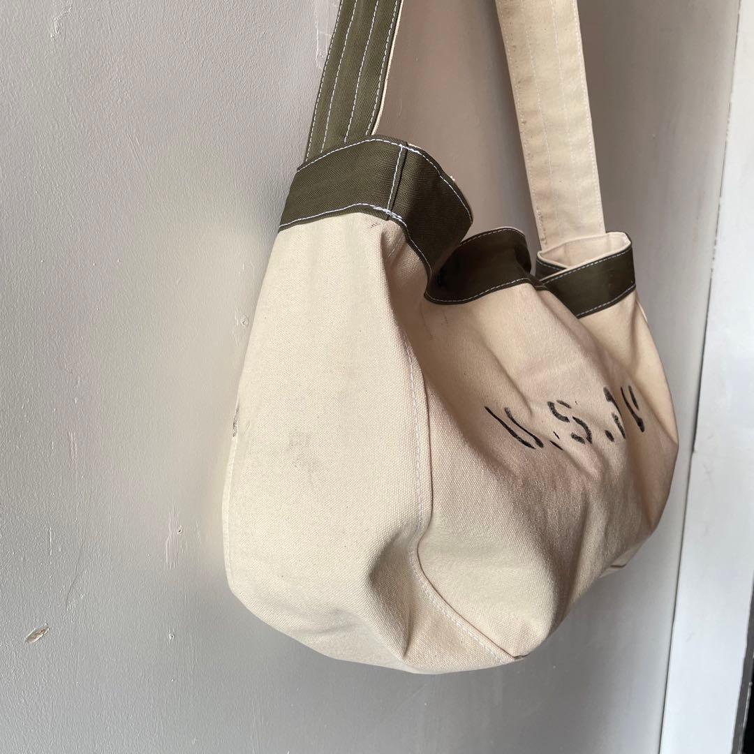 【ビンテージ】ニュースペーパーバッグ ミリタリー　U.S.Navy 80s90s