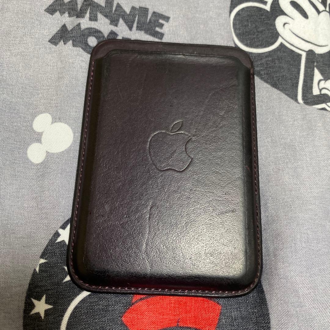 Apple 純正 MagSafe対応iPhoneレザーウォレット ダークチェリー - メルカリ