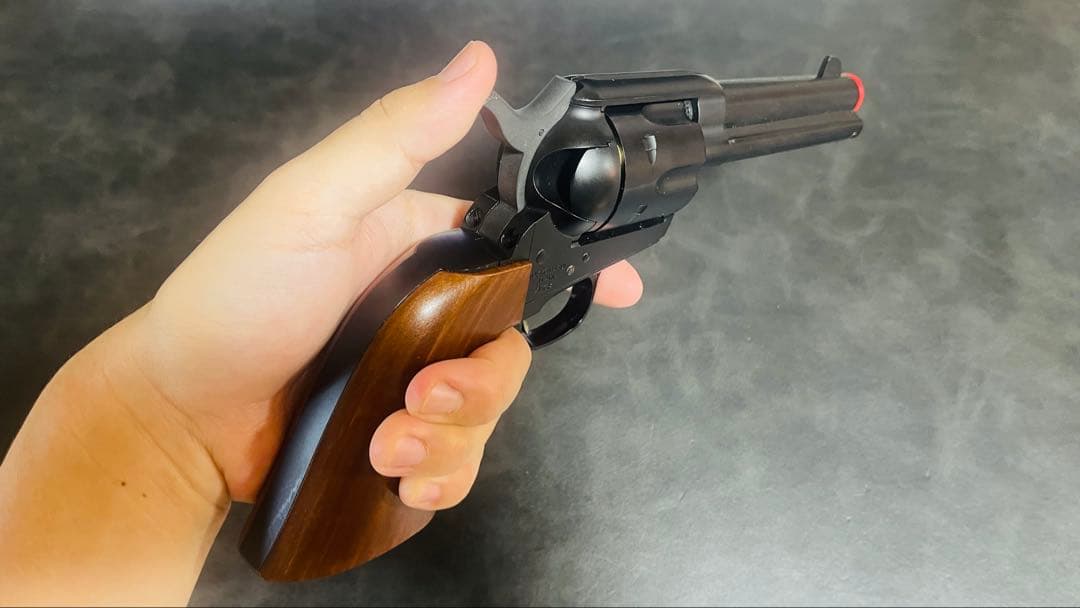 東京マルイ　SAA 45 エアコッキングガン