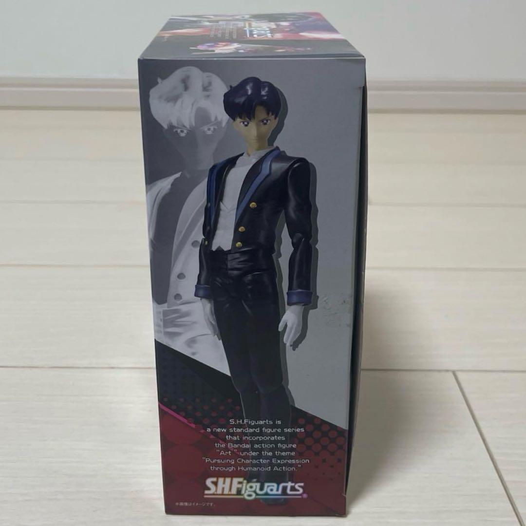 セーラームーン フィギュアーツ タキシード仮面