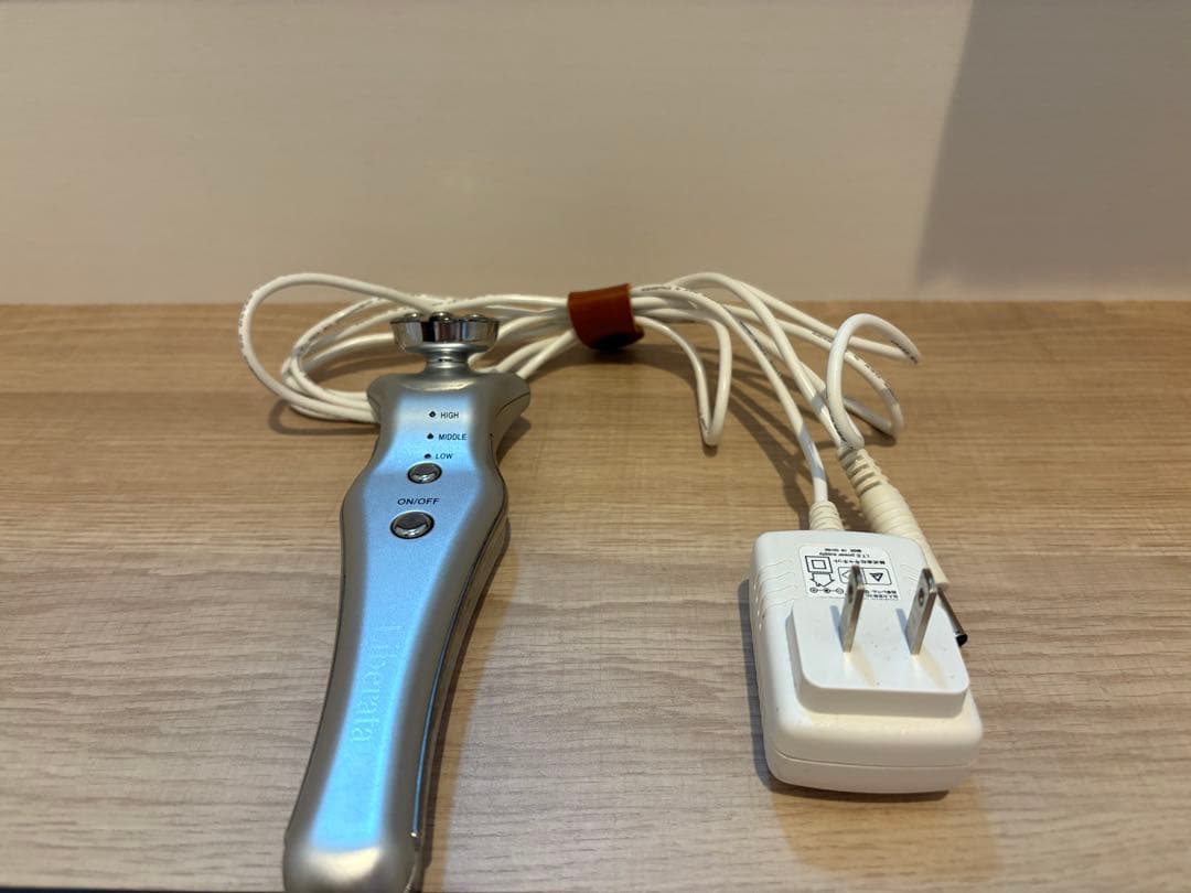 ボディ・フェイスケア kana Qoo10] THE TOOL LAB Cosmetics 【100万バブル毛穴ケア】ハニーフィンガ