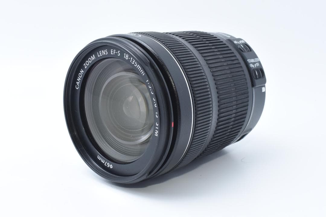 ★美品★ Canon EF-S 18-135mm 1:3.5-5.6 IS Canon EOS EF-S 18-135mm f/3.5-5.6 IS Standard Zoom Lens for