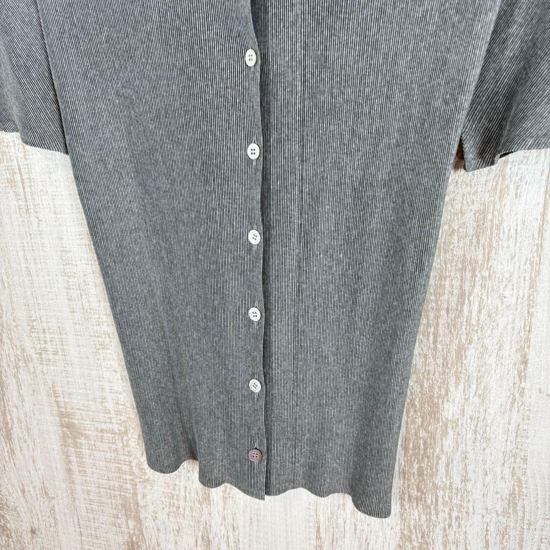 美品 イッセイミヤケ プリーツプリーズ 光沢 モザイク 丸首 半袖