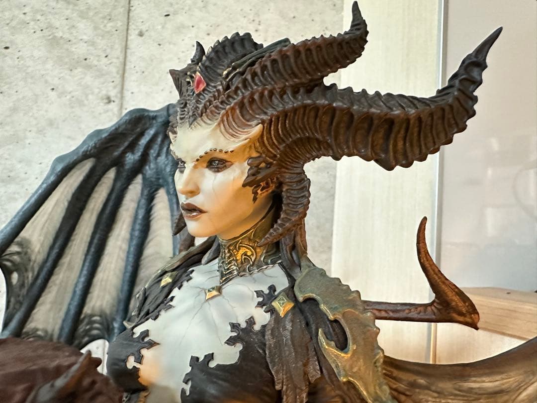 Blizzard Diablo IV - リリス像 プレミアム