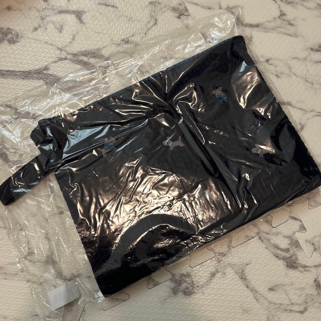 【新品】ファミリア　ピオヌンナルコラボ