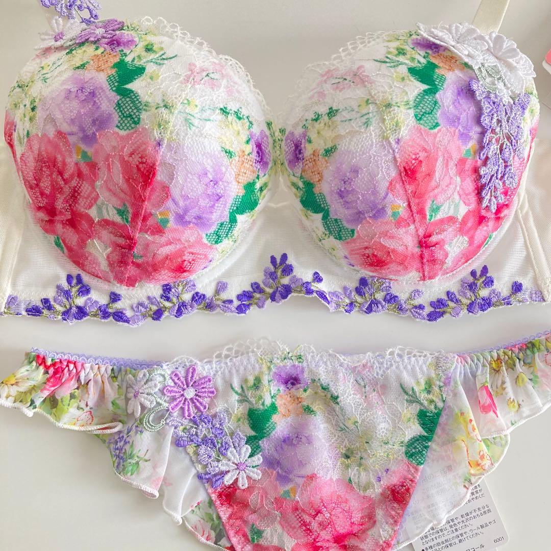 ワコール ルジェ D70/M IV 脇高ブラ ソング タンガ 花柄 - メルカリ