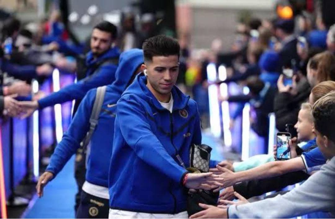 カ*イ様 ナイキ テックフリース チェルシー 上のみ海外限定 胸