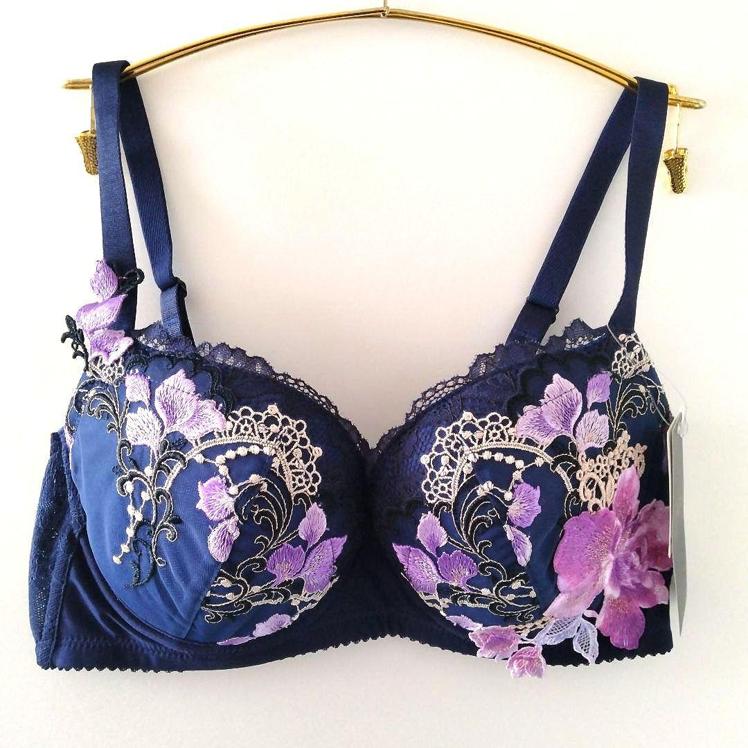 【新品】ワコール《サルート》91G Rich Veil Bra E70/M