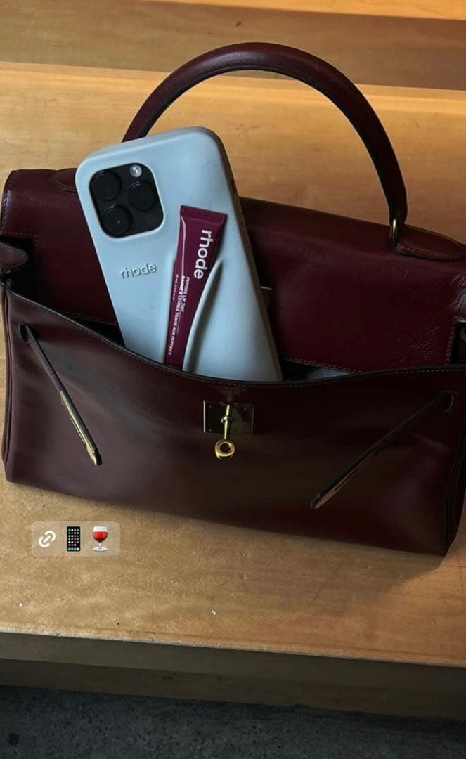 rhode lip case グレー iPhone 14/15対応 - メルカリ