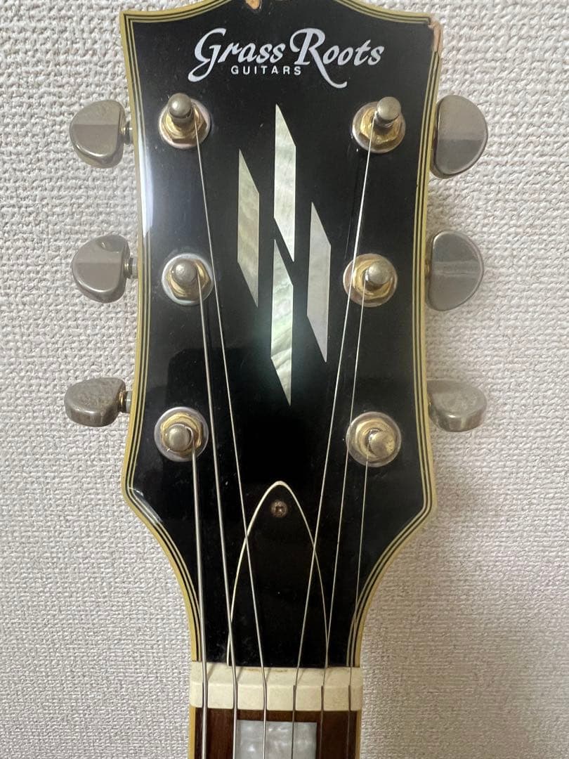 グラスルーツ　レスポールギター　ストラップ、ギターケース、シールド付き
