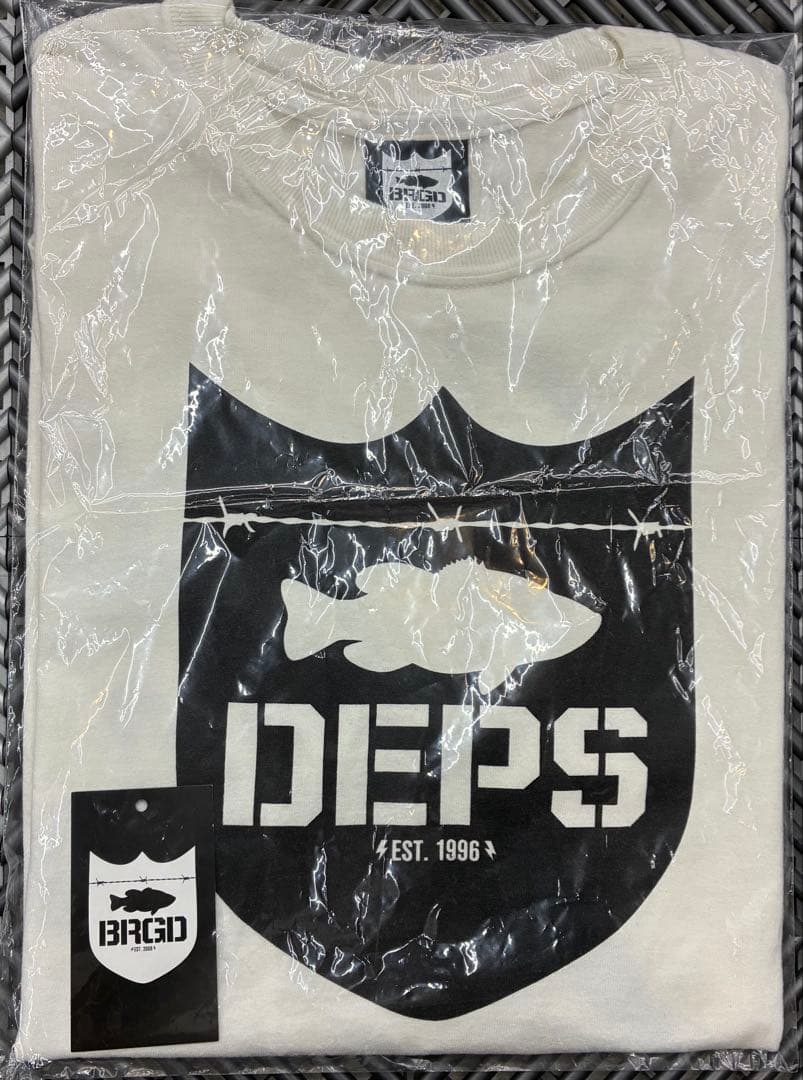 希少！限定！M！ホワイト！デプス×バスブリゲード ダブルネーム ロゴ T