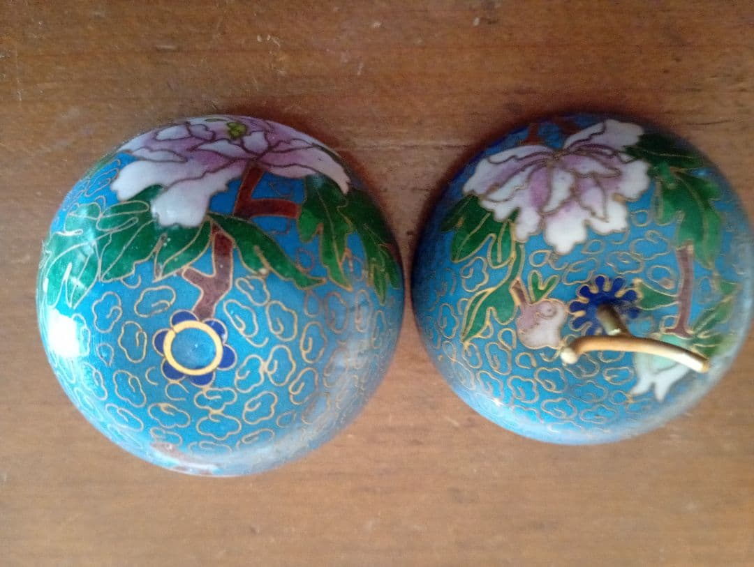 中国美術 清代 七宝 金彩 林檎形盒子 七宝焼 牡丹 小物入れ - メルカリ