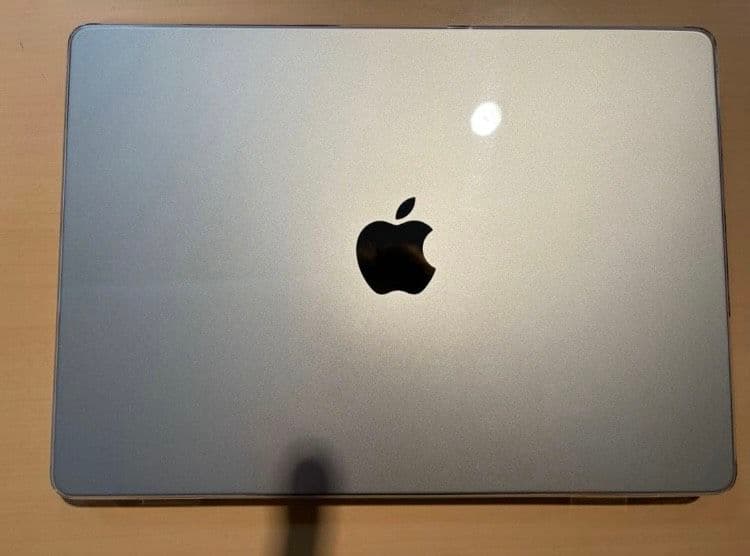 MacBook Pro M4Max 36GB/1TB 14インチ シルバー - メルカリ