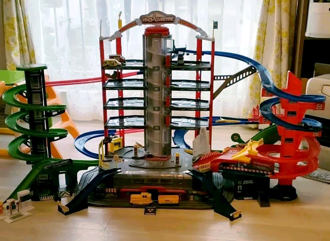 マジョレット スーパーシティーガレージ パーキング 駐車場 直接手渡し