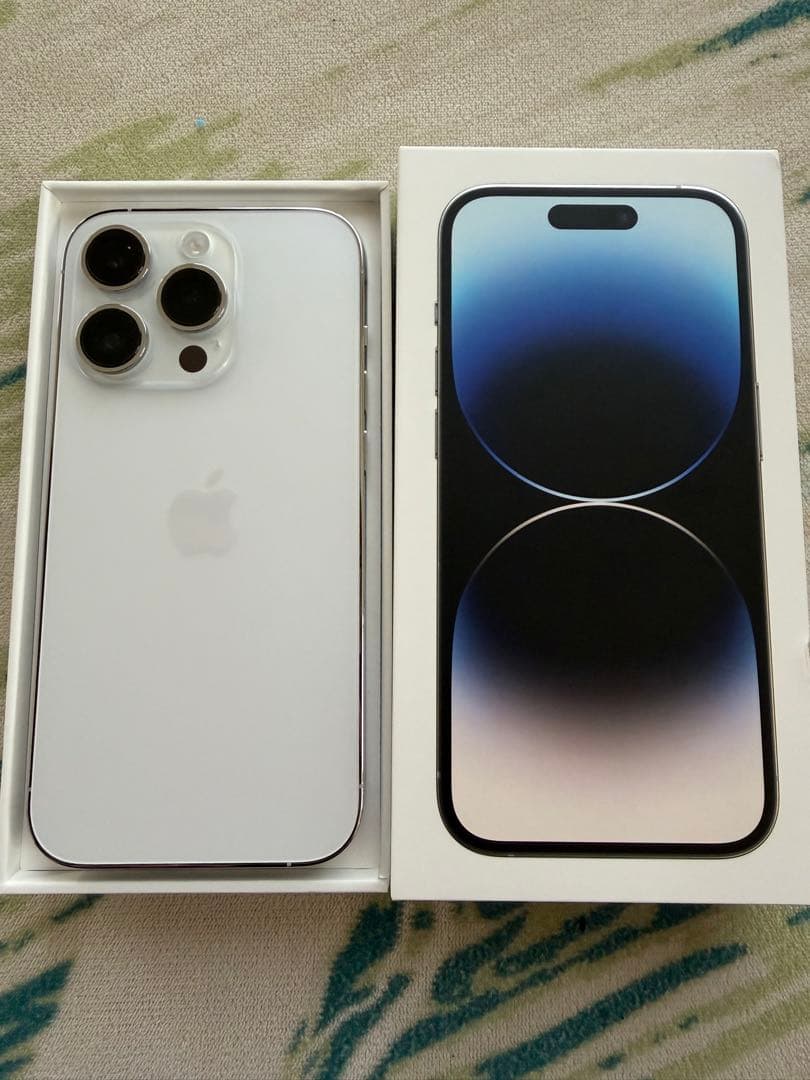 スマートフォン本体 Sakura 正規取扱店 motorola razr 60 PB8E0000JP SIMフリー スマートフォン