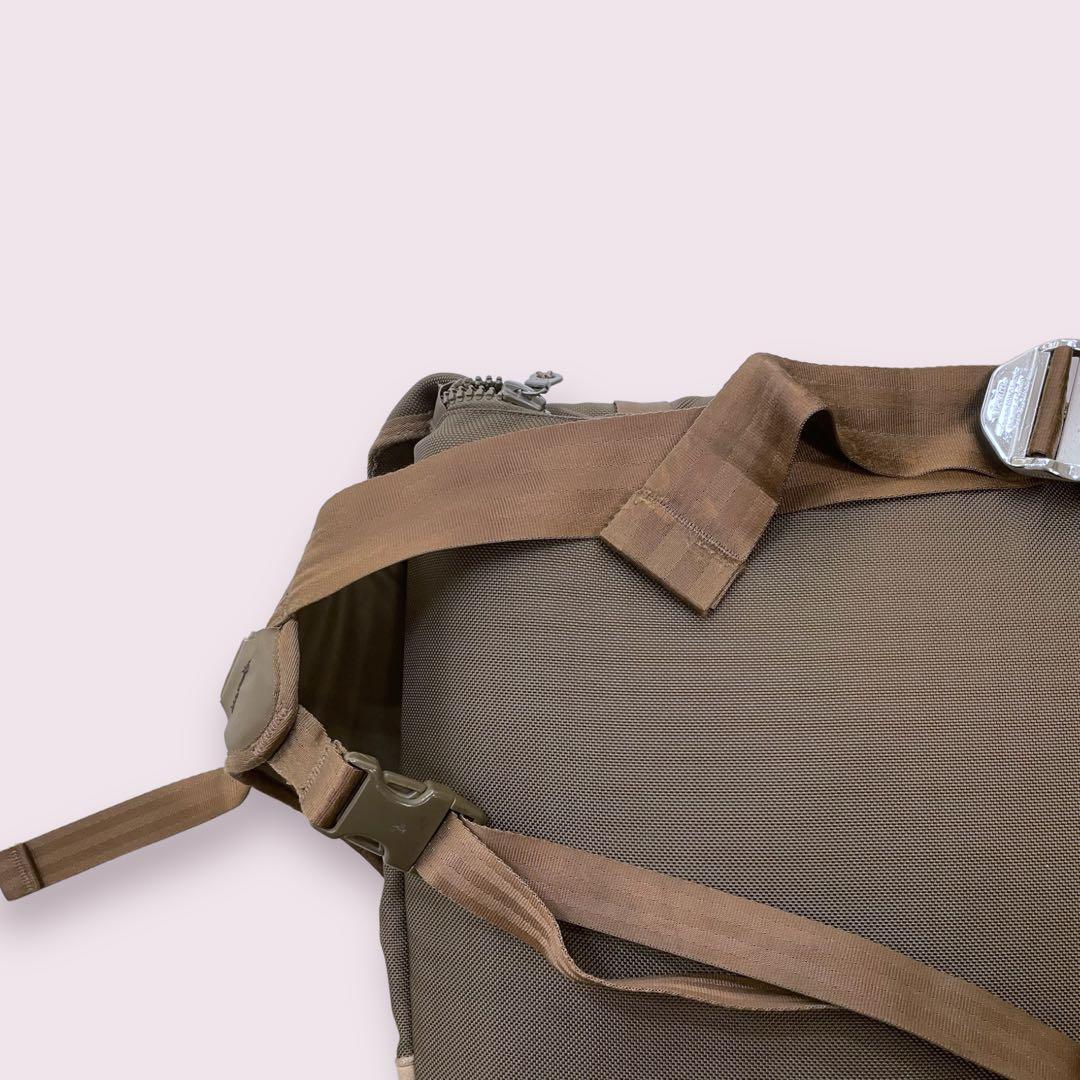 VISVIM メッセンジャーバッグ - メルカリ