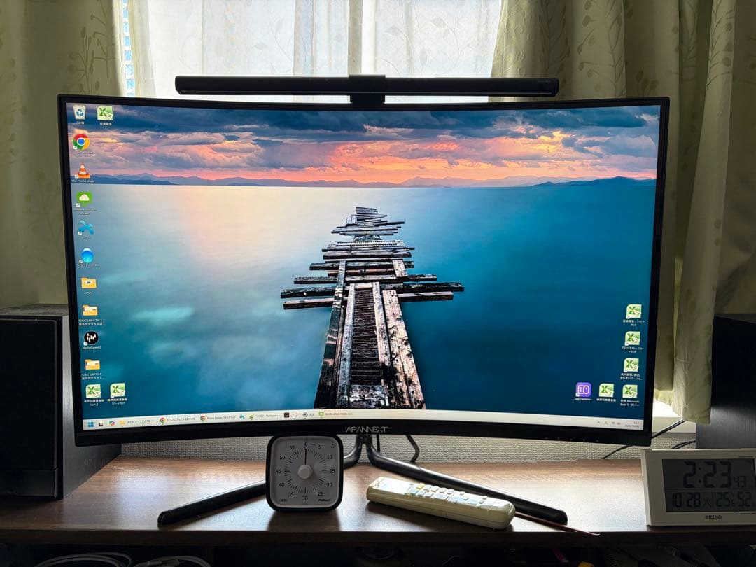 JAPANNEXT 31.5インチ湾曲モニター JAPANNEXT 31.5インチ VAパネル搭載 4K(3840x2160)解像度 湾曲液晶