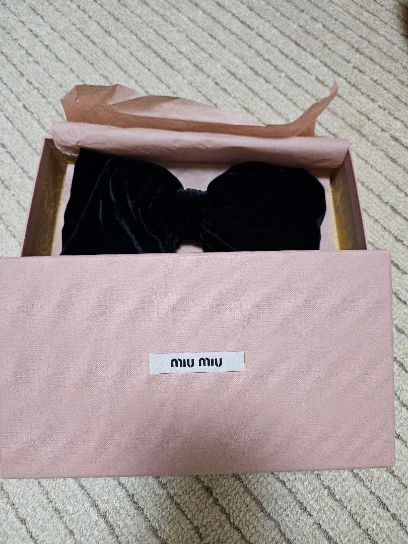 ※チロル※【希少·早い者勝ち】MIU MIU ベロアバレッタ