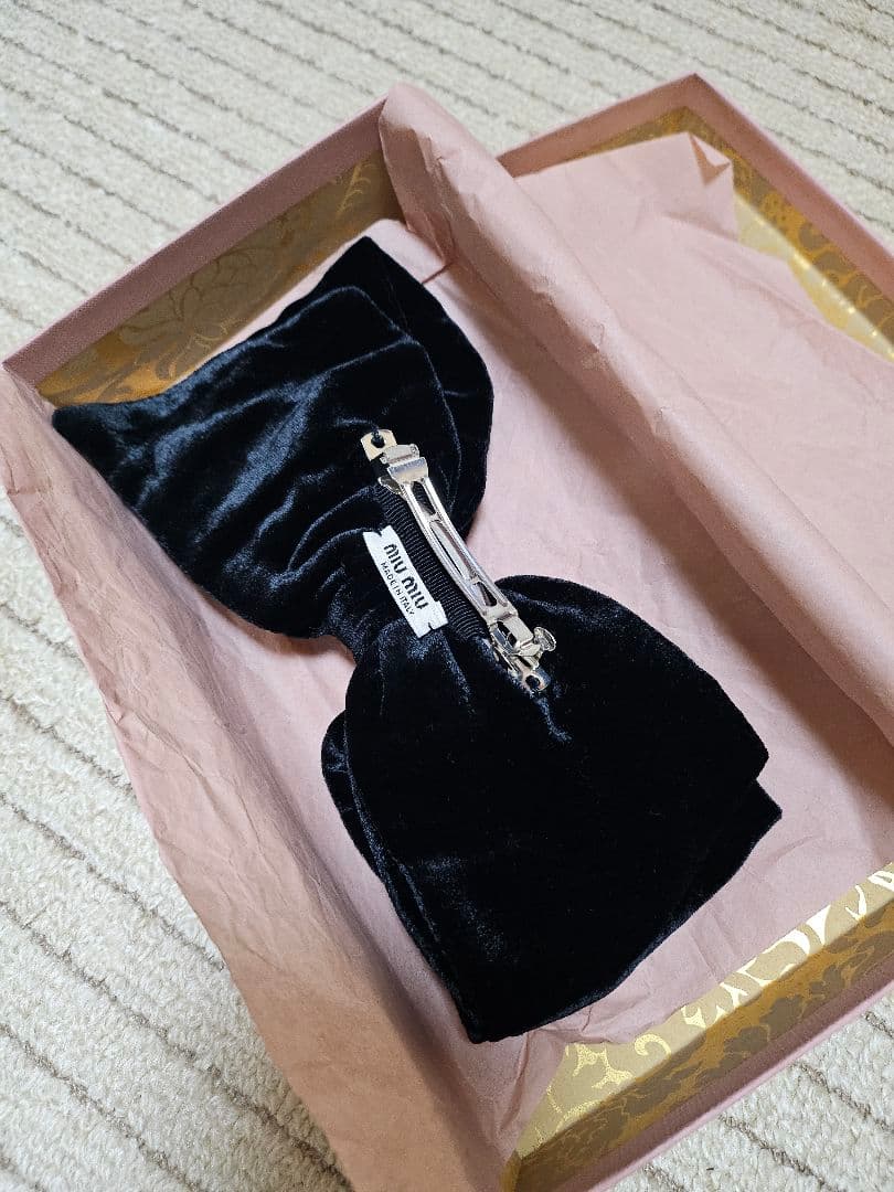 ※チロル※【希少·早い者勝ち】MIU MIU ベロアバレッタ